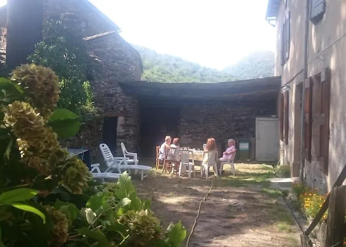 Grand En Location Dans Maison De Caractere 90 M2 * Pompidou