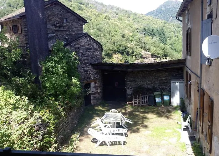 Grand En Location Dans Maison De Caractere 90 M2 Pompidou